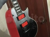 Гитарный ремень из двойной кожи красного цвета с логоипом