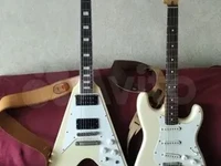 Гитарный ремень из кожи, толщиной 2.5 мм с карманом для медиатора