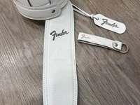 Гитарный ремень белый из натуральной кожи