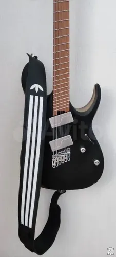 Гитарный ремень из натуральной кожи с кожаными полосками и логотипом