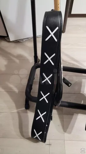 Гитарный ремень с кожаной шнуровкой