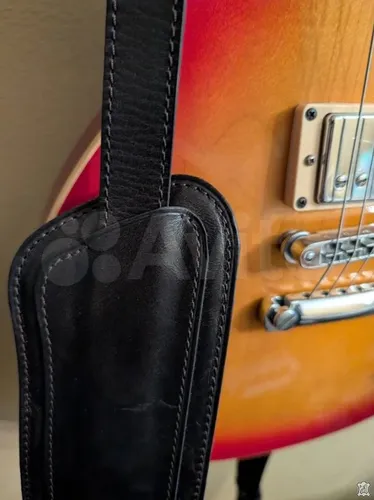 Гитарный ремень с мягким наплечником