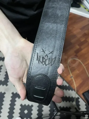 Гитарный ремень шириной 8 см , кожа, толщиной 4 мм, логотип