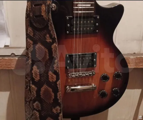 Гитарный ремень из кожи питона с карманом для медиаторов