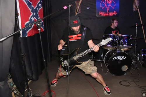 Гитарный ремень из натуральной кожи с кончо